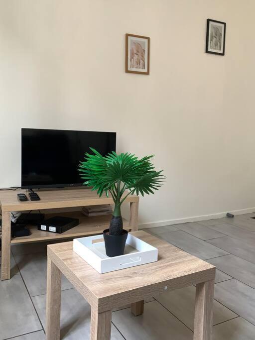 Jolie Studio En Centre Ville Châteauroux 외부 사진